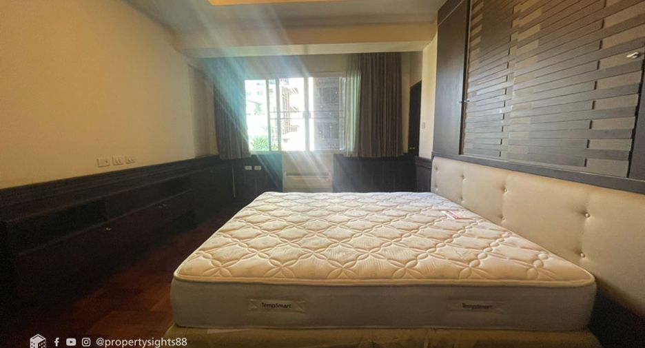 Wohnung zur Miete mit 3 Zimmer in Khlong Toei, Bangkok