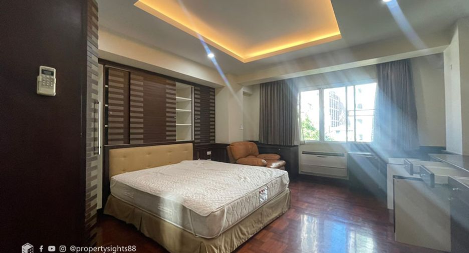 Wohnung zur Miete mit 3 Zimmer in Khlong Toei, Bangkok