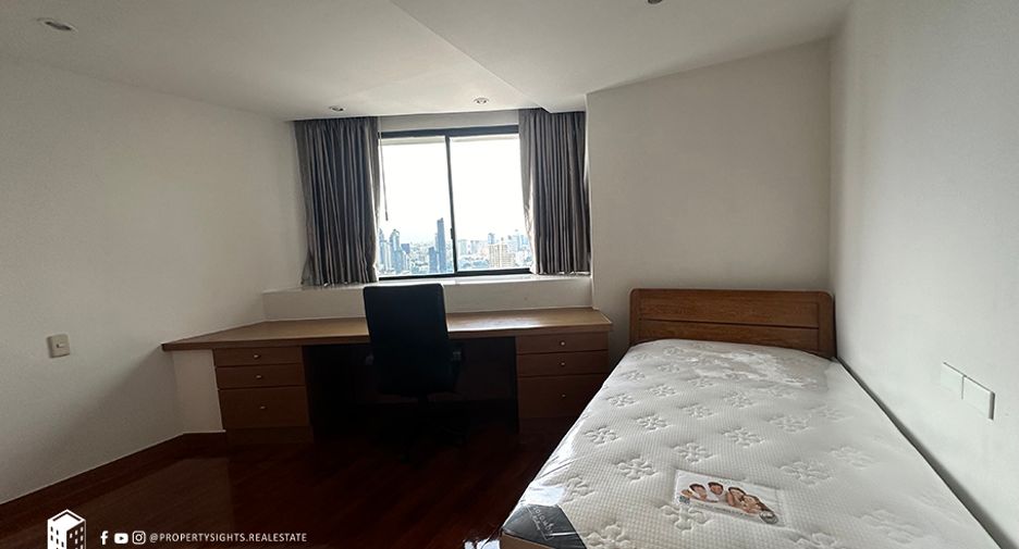 Wohnung zur Miete mit 3 Zimmer in Khlong Toei, Bangkok