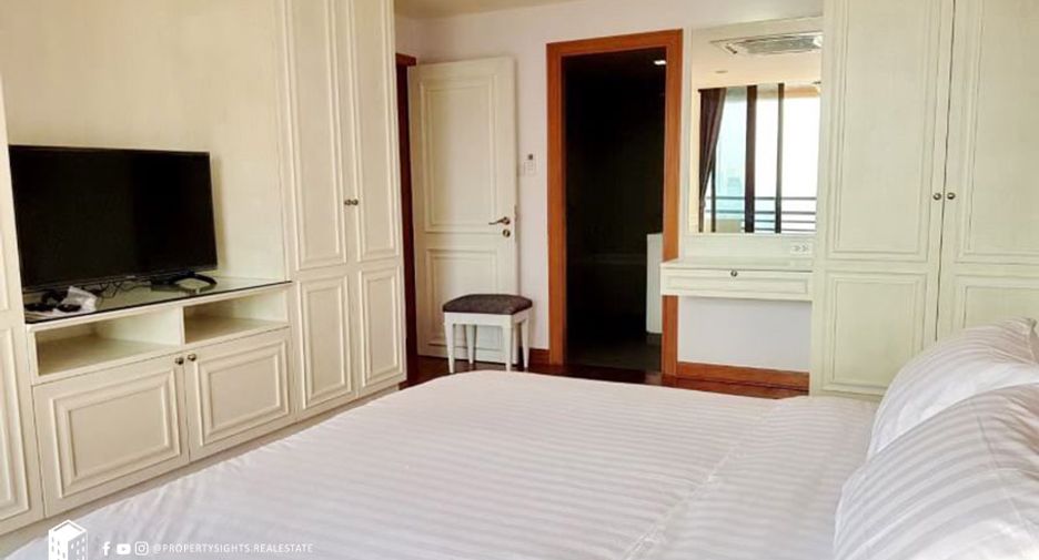 For rent 3 ベッドルーム condo in Khlong Toei, Bangkok