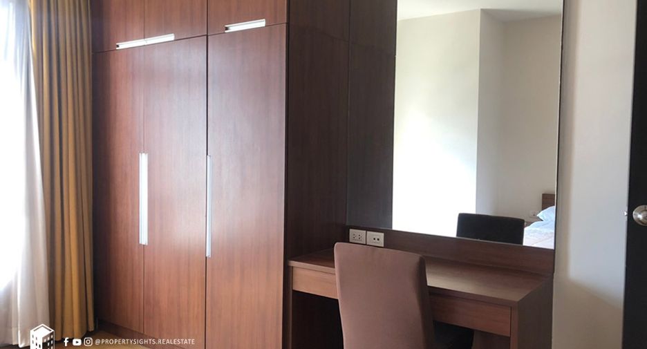 For rent 2 bedrooms condo in Khlong Toei, Bangkok