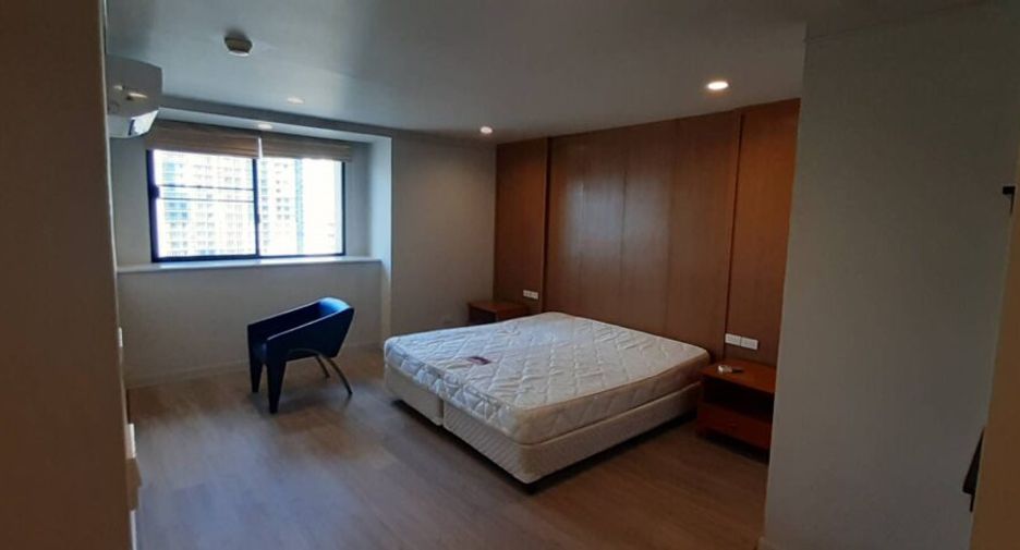 Condo en alquiler de 3 habitaciones en Khlong Toei, Bangkok