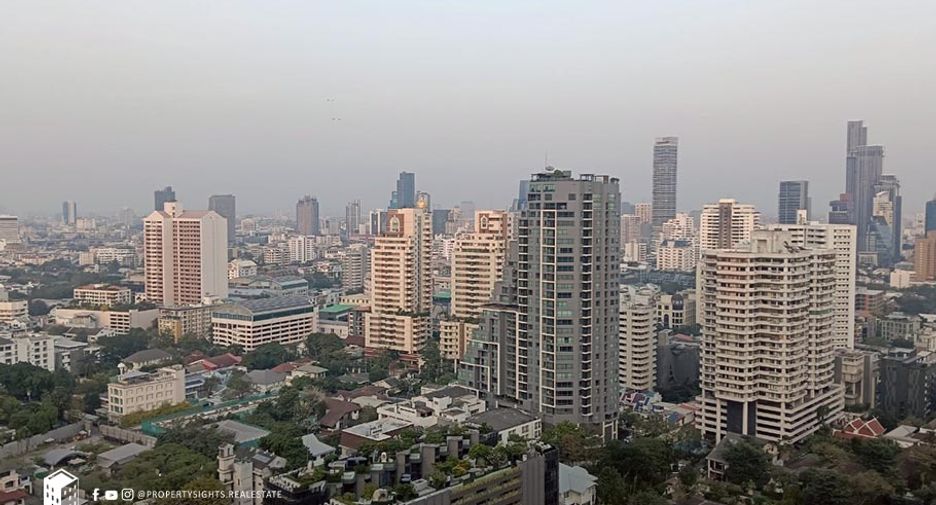 Wohnung zum Kauf mit 3 Zimmer in Khlong Toei, Bangkok
