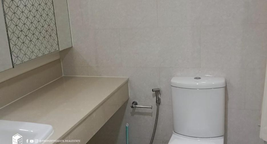 Wohnung zum Kauf mit 3 Zimmer in Khlong Toei, Bangkok