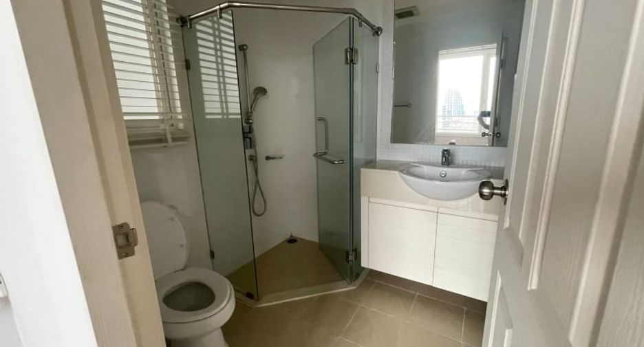 Wohnung zur Miete mit 3 Zimmer in Khlong Toei, Bangkok