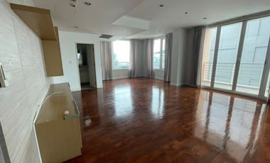 Wohnung zur Miete mit 3 Zimmer in Khlong Toei, Bangkok
