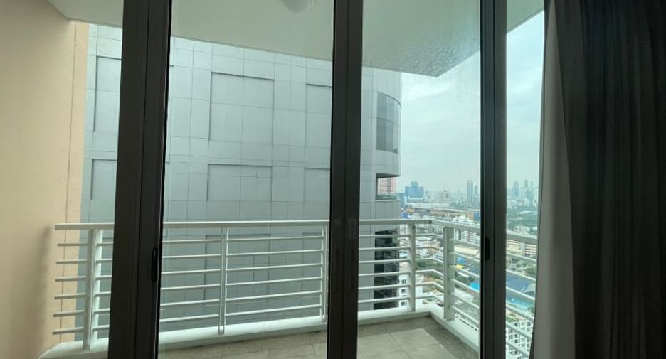 Wohnung zur Miete mit 3 Zimmer in Khlong Toei, Bangkok
