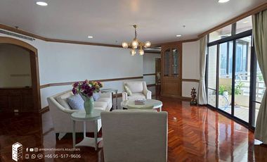 For rent 3 bedrooms condo in Khlong Toei, Bangkok