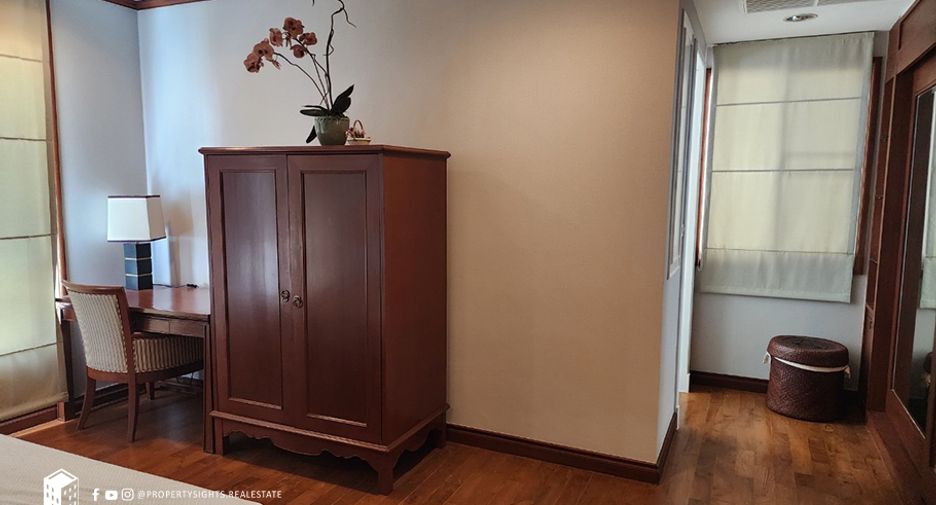 Condo en alquiler de 2 habitaciones en Khlong Toei, Bangkok