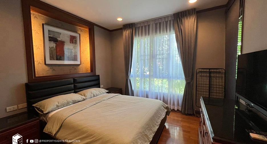 For rent 2 bedrooms condo in Khlong Toei, Bangkok