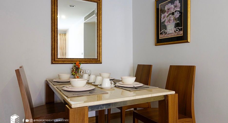 For rent 2 bedrooms condo in Watthana, Bangkok
