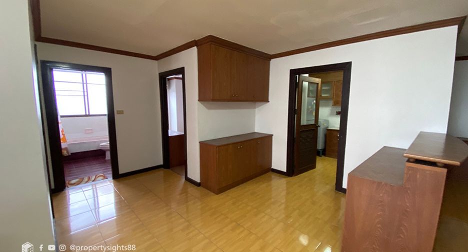 À louer 2 chambres condo à Watthana, Bangkok