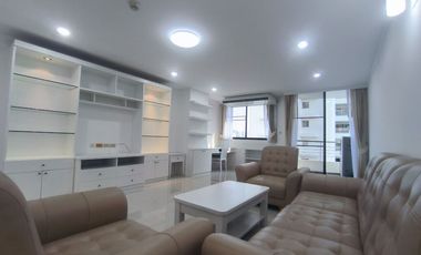 À louer 2 chambres condo à Watthana, Bangkok