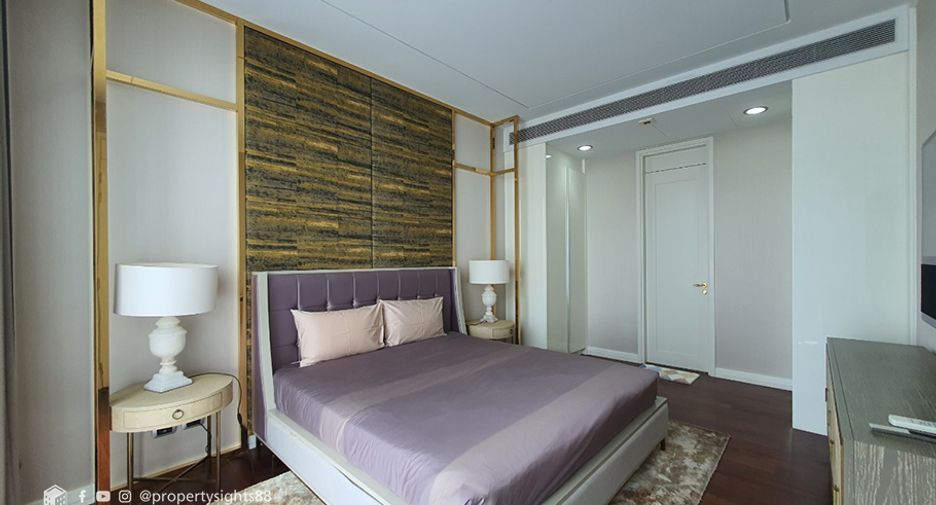 À louer 3 chambres condo à Khlong Toei, Bangkok