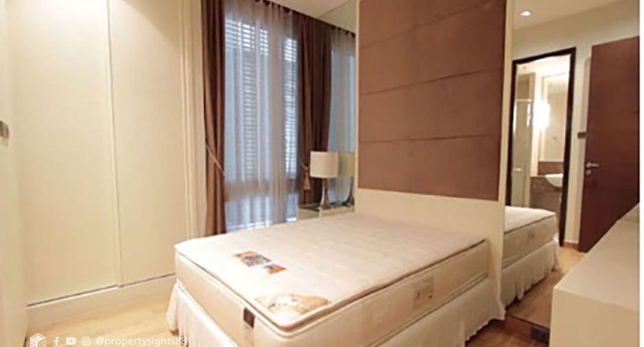 For rent 4 bedrooms condo in Khlong Toei, Bangkok