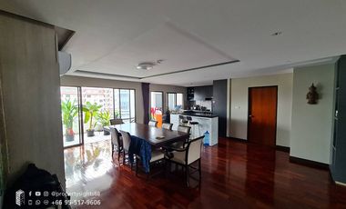 For rent 3 bedrooms condo in Khlong Toei, Bangkok