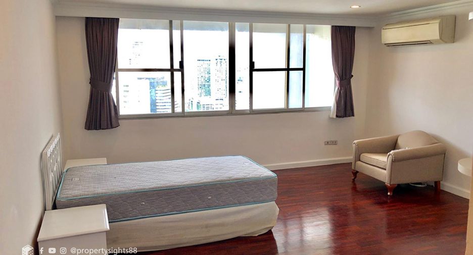 Wohnung zur Miete mit 4 Zimmer in Watthana, Bangkok