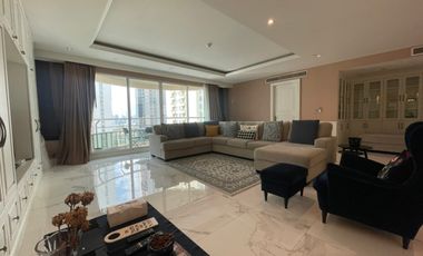 For rent 4 bedrooms condo in Khlong Toei, Bangkok