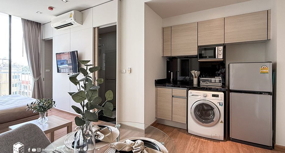 Condo en alquiler de 1 habitaciones en Khlong Toei, Bangkok