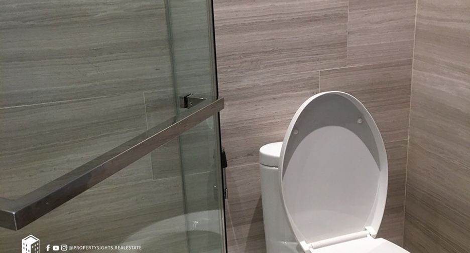 Condo en alquiler de 2 habitaciones en Khlong Toei, Bangkok