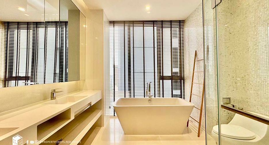 Condo en alquiler de 2 habitaciones en Khlong Toei, Bangkok