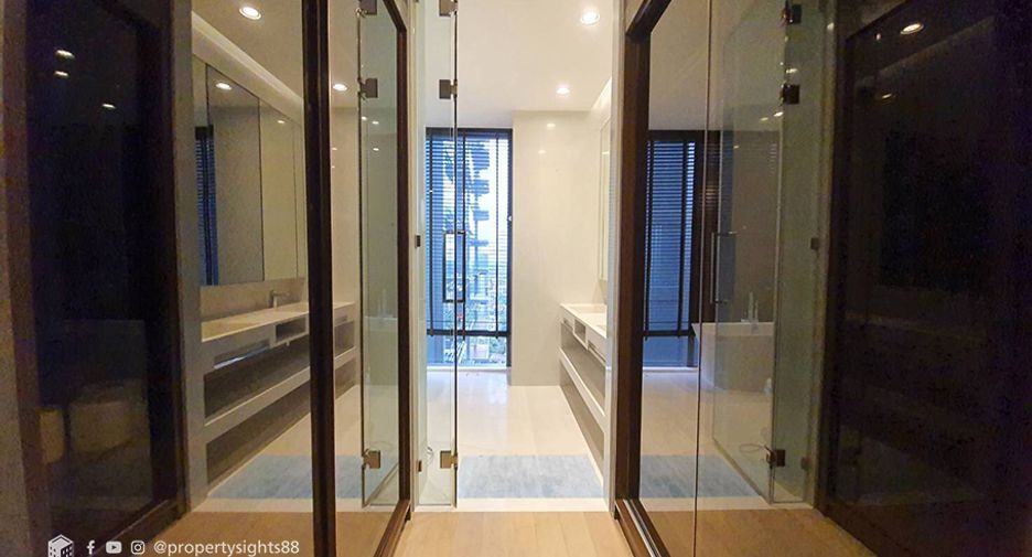For rent 2 ベッドルーム condo in Khlong Toei, Bangkok