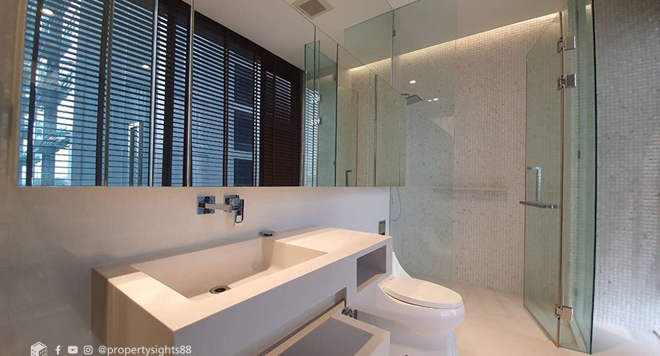 For rent 2 ベッドルーム condo in Khlong Toei, Bangkok