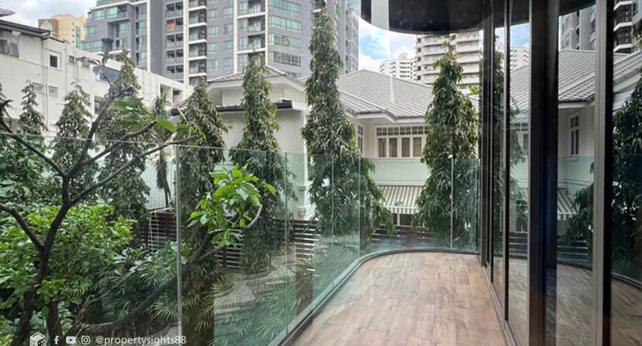 À louer 2 chambres condo à Watthana, Bangkok
