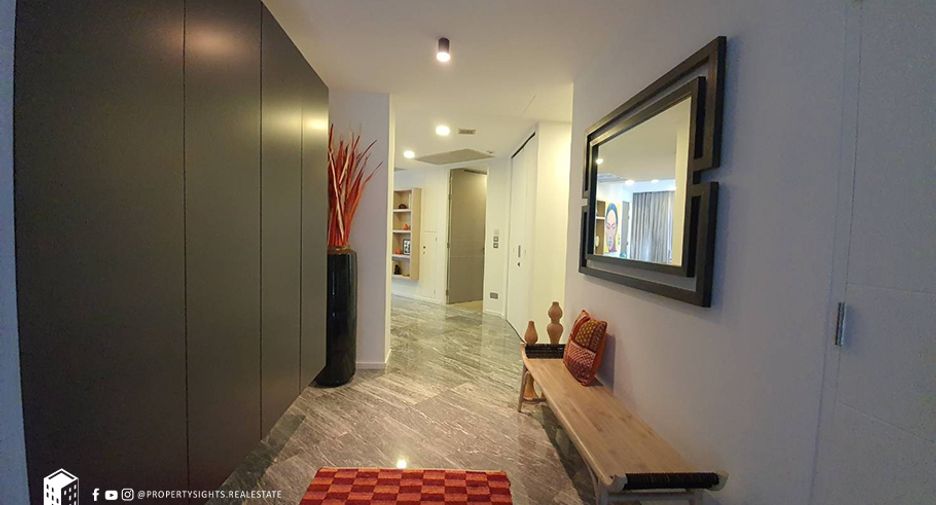 À louer 3 chambres condo à Watthana, Bangkok