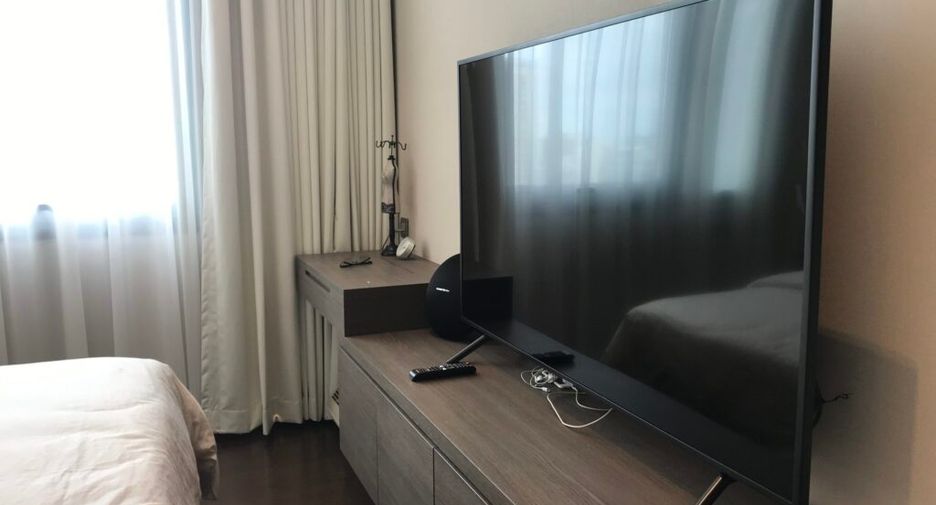 Condo en alquiler de 2 habitaciones en Khlong Toei, Bangkok