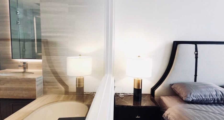 Condo en alquiler de 2 habitaciones en Khlong Toei, Bangkok