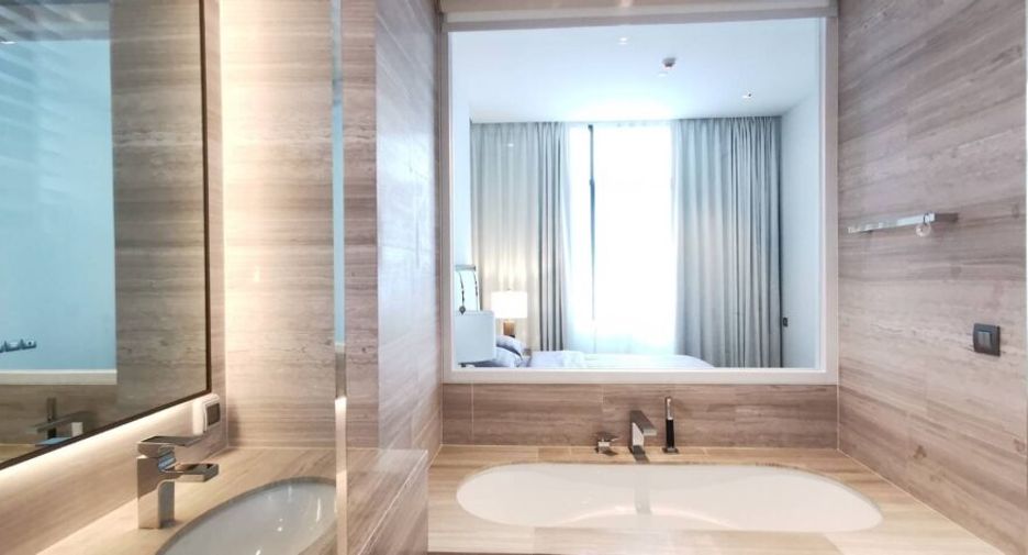 Condo en alquiler de 2 habitaciones en Khlong Toei, Bangkok