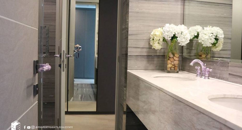 À vendre 3 chambres condo à Watthana, Bangkok
