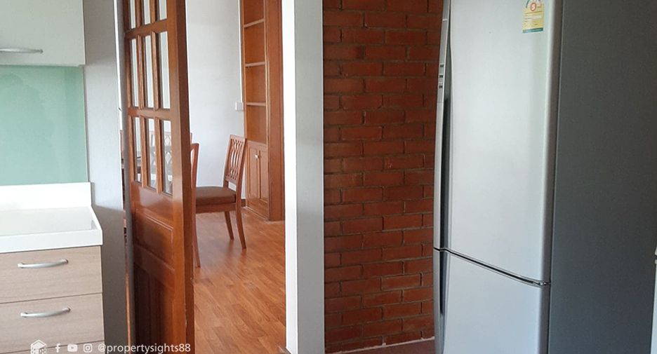 For rent 3 ベッドルーム condo in Khlong Toei, Bangkok