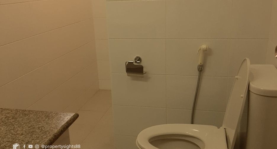 For rent 3 ベッドルーム condo in Khlong Toei, Bangkok