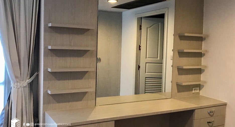 Wohnung zur Miete mit 3 Zimmer in Khlong Toei, Bangkok