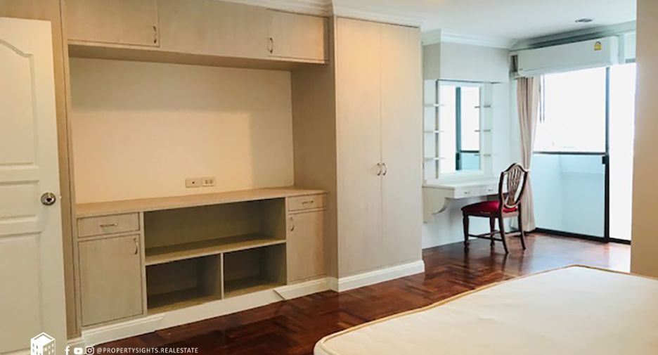 À louer 4 chambres condo à Khlong Toei, Bangkok