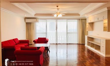 À louer 4 chambres condo à Khlong Toei, Bangkok
