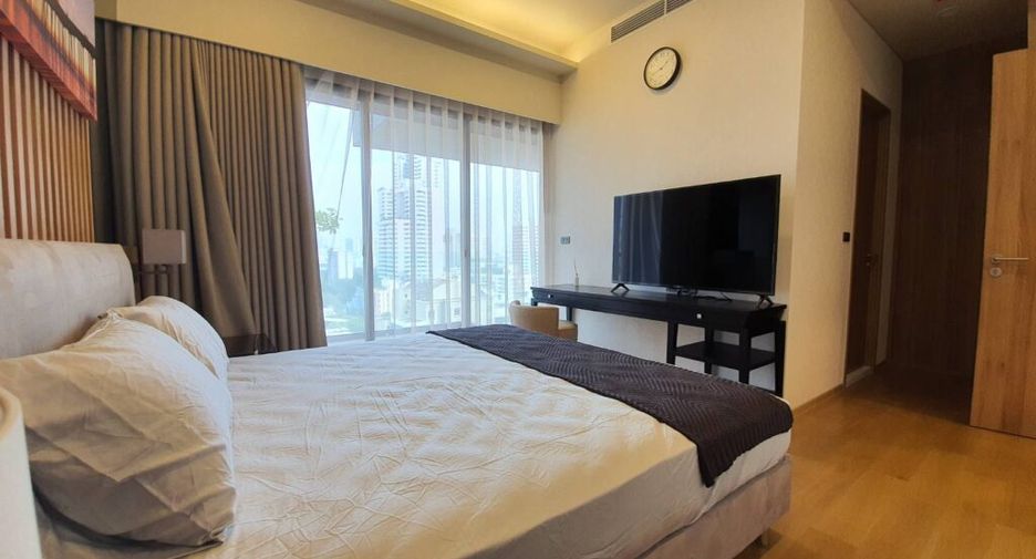 For rent 3 bedrooms condo in Watthana, Bangkok