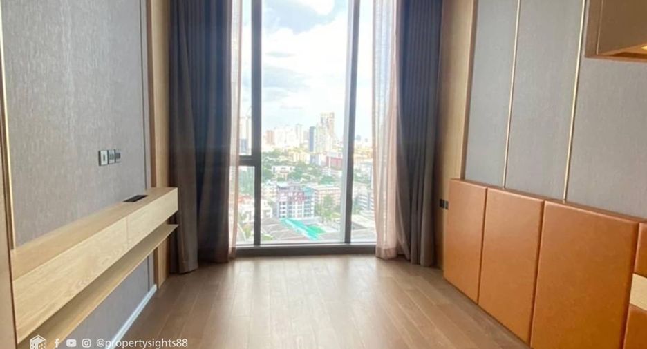 For rent 2 bedrooms condo in Khlong Toei, Bangkok