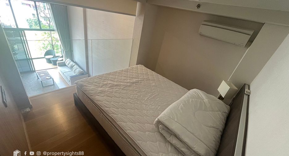 À louer 2 chambres condo à Watthana, Bangkok