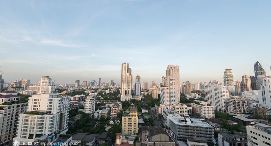 À louer 2 chambres condo à Watthana, Bangkok