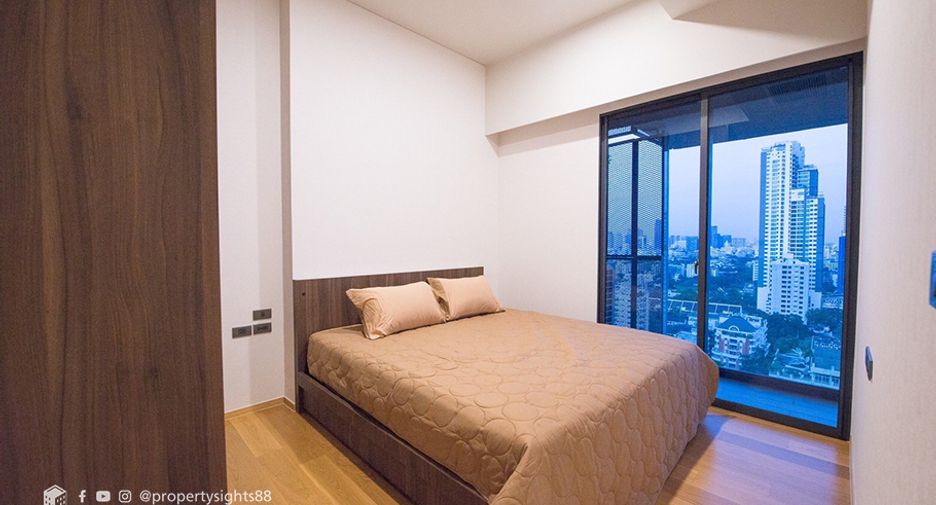 À louer 2 chambres condo à Watthana, Bangkok