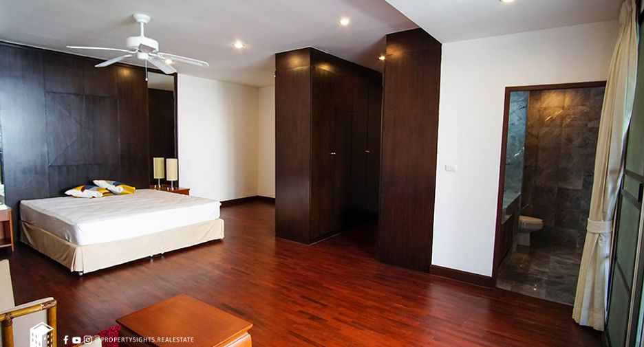 Condo en alquiler de 4 habitaciones en Watthana, Bangkok