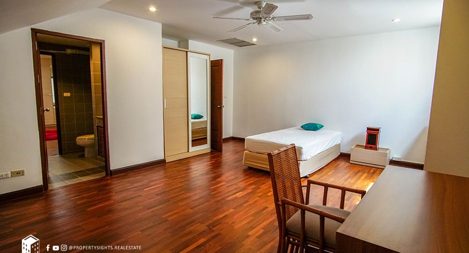 Condo en alquiler de 4 habitaciones en Watthana, Bangkok