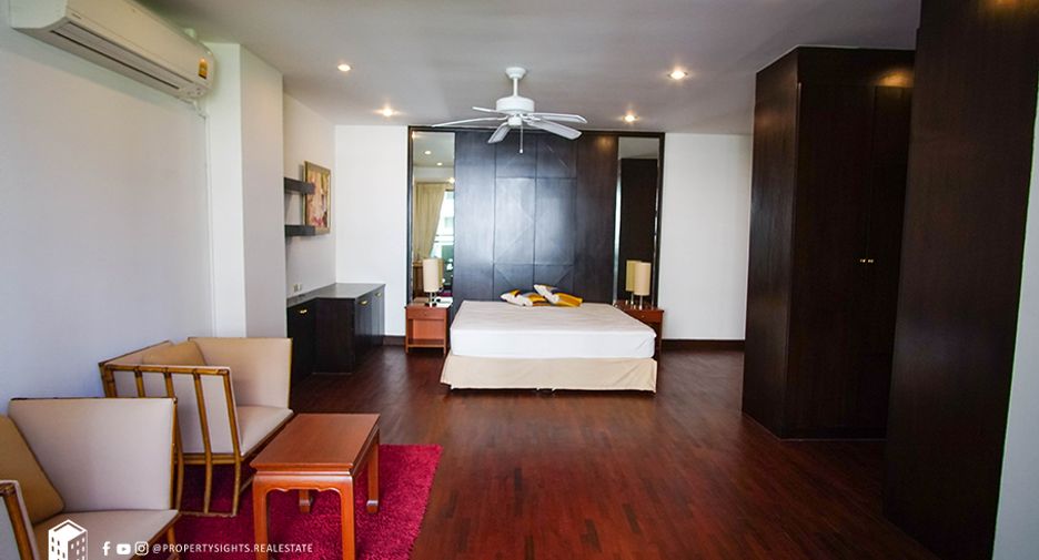 Condo en alquiler de 4 habitaciones en Watthana, Bangkok
