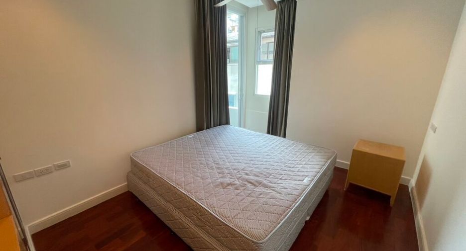 Condo en alquiler de 3 habitaciones en Khlong Toei, Bangkok