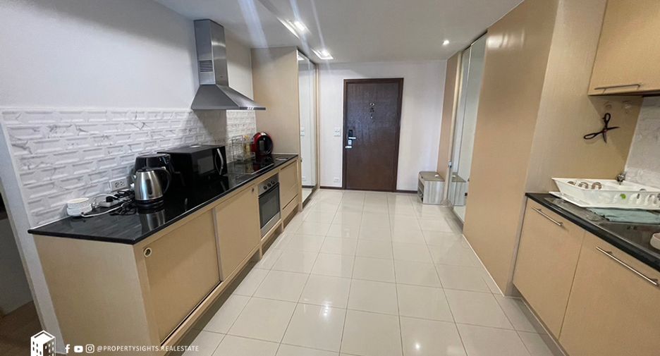 For rent 2 bedrooms condo in Ratchathewi, Bangkok