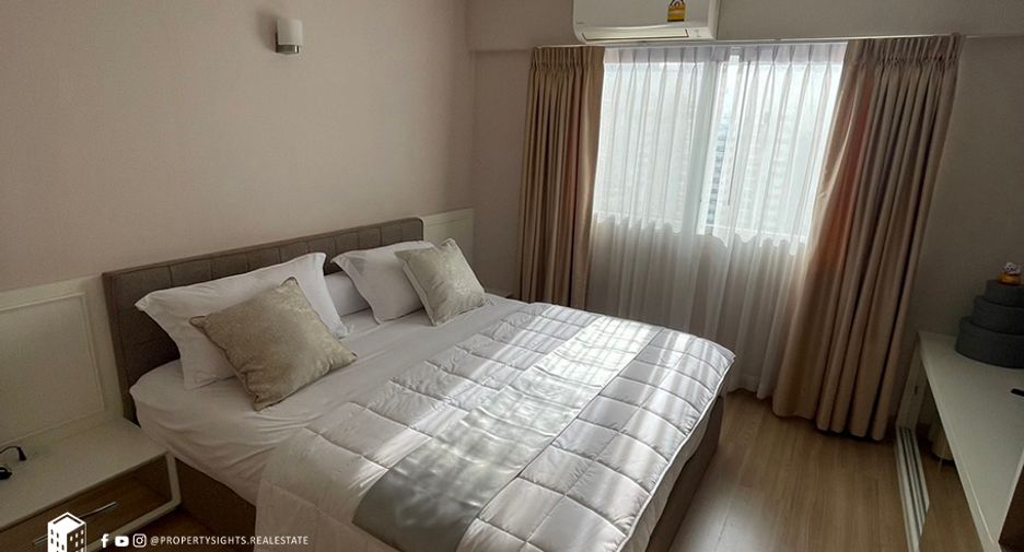 For rent 2 bedrooms condo in Ratchathewi, Bangkok