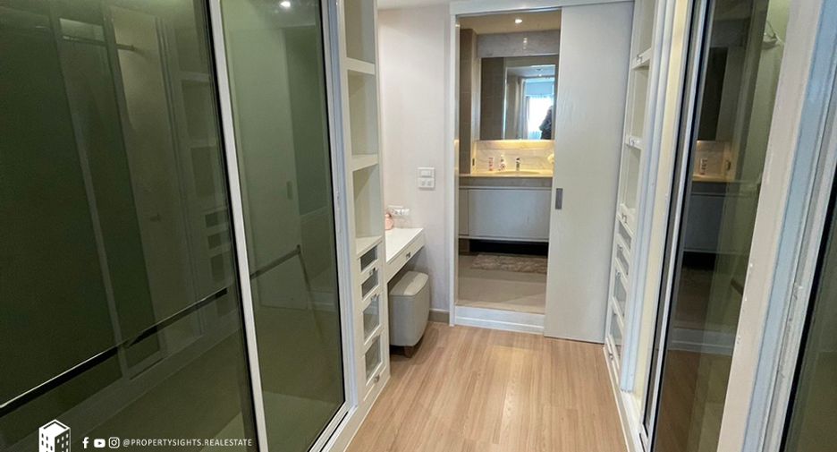 For rent 2 bedrooms condo in Ratchathewi, Bangkok